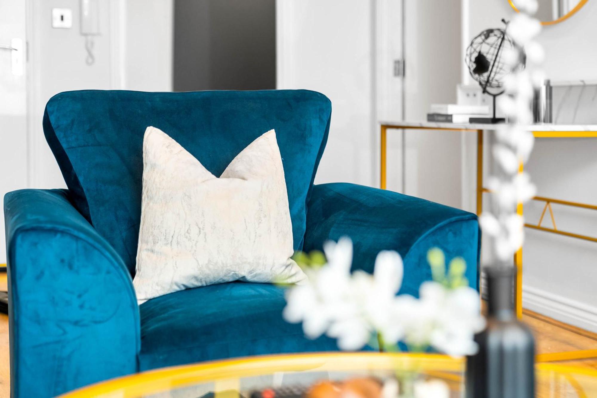 Luxury Two Bedroom Apartment - City Ceentre - Balcony - Jq - Netflix & Wifi - 11B Бирмингем Экстерьер фото